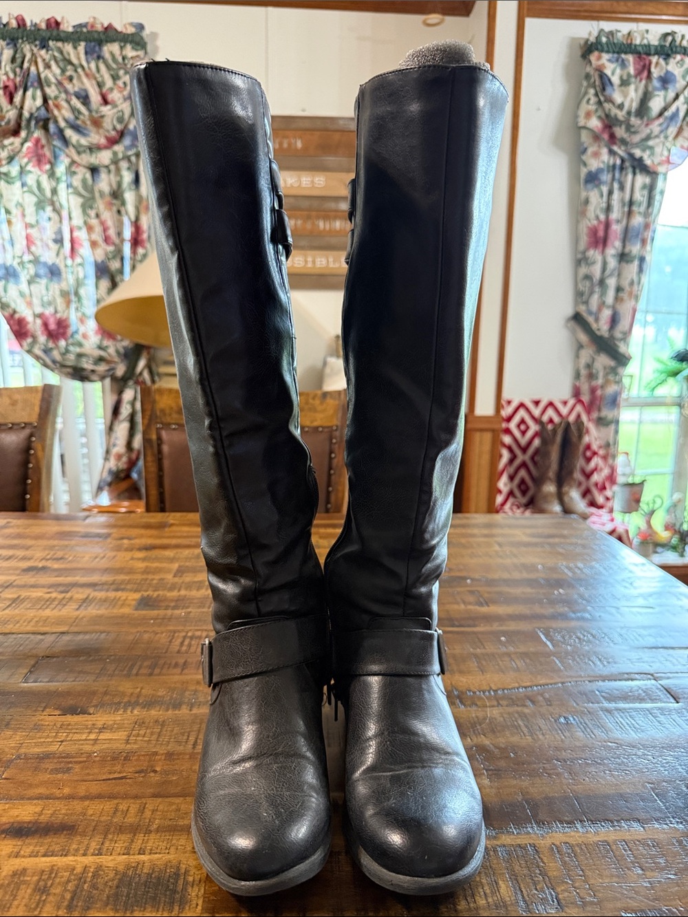 Tall Quilted Rampage Black Leather Riding Boots Size 6 1/2 Great Condition